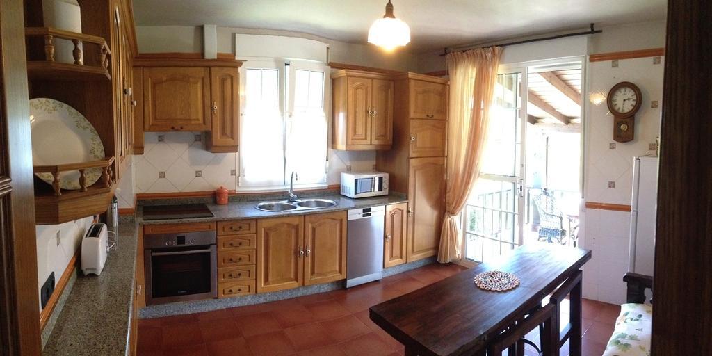 Apartamentos Guidan Рибадео Екстериор снимка